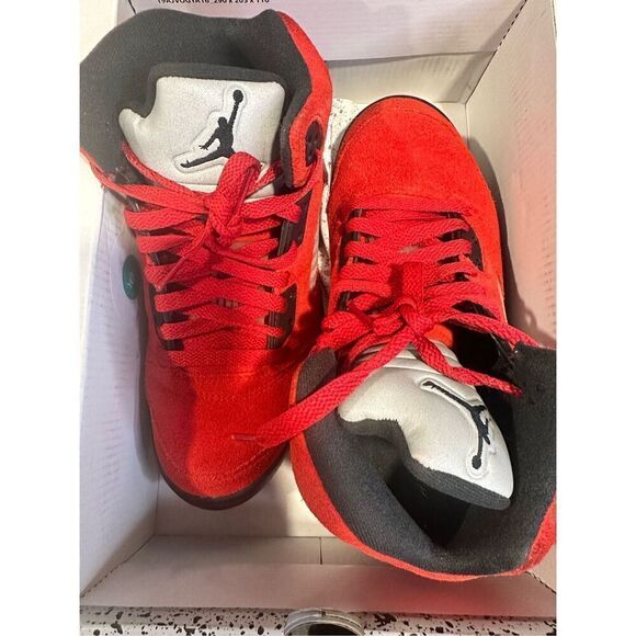 Jordan 5 Retro Raging Bull Red Suede, size 5 Youth - Picture 2 of 7